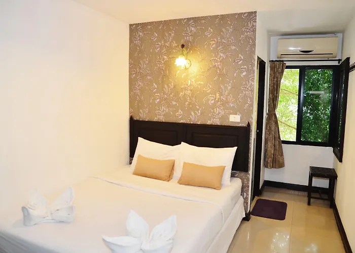 Pensión Erawan House